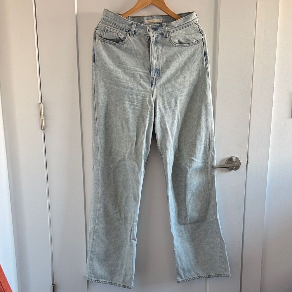 Levi's Classic Light Blue Denim Jeans